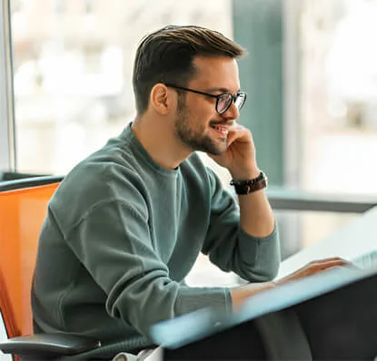 Monitors IT infrastructure and systems for performance issue - 极速电竞